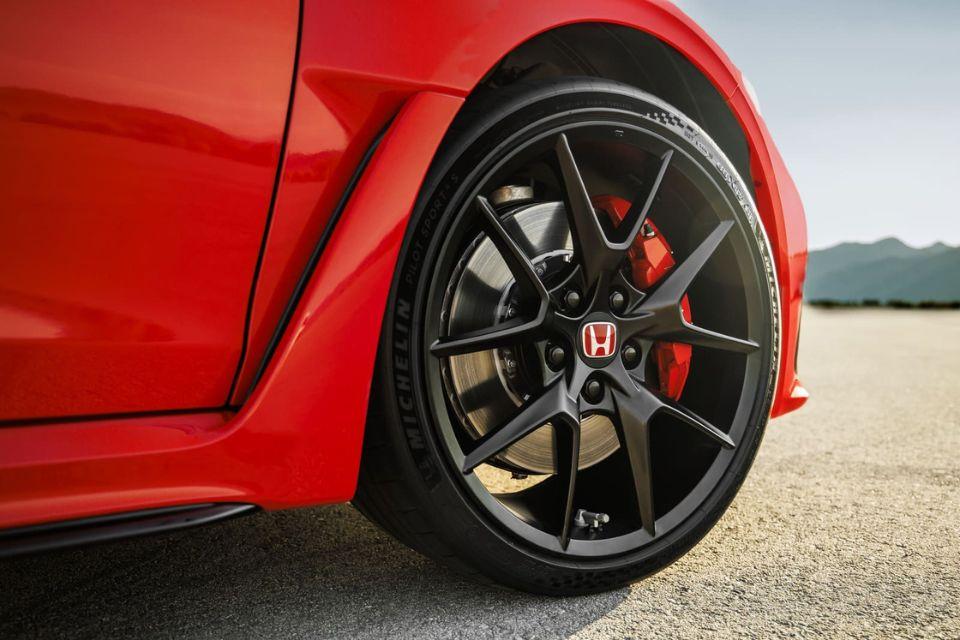 ngoai-that-honda-civic-type-r-5